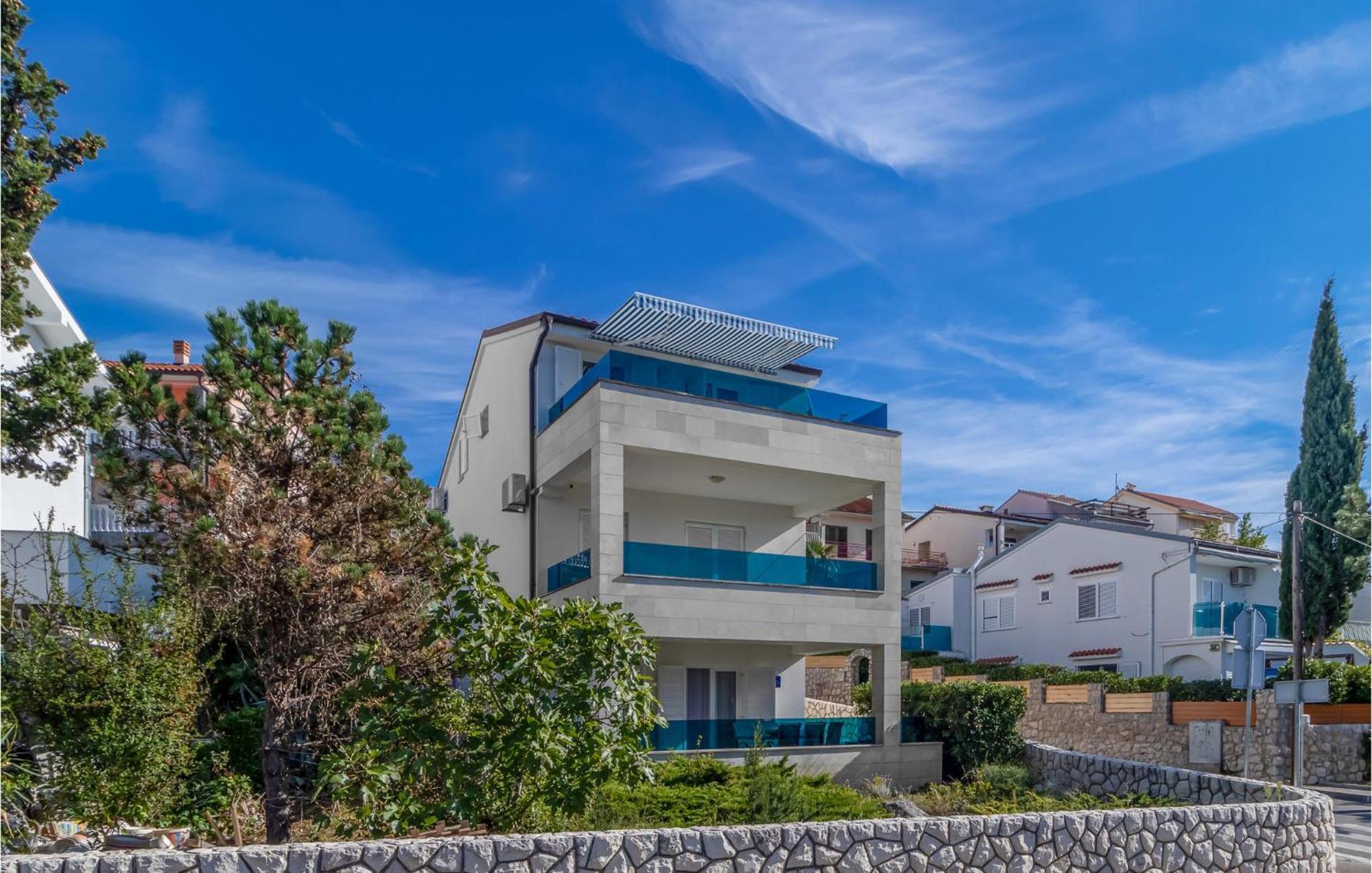 Stunning Apartment In Dramalj With House Sea View المظهر الخارجي الصورة