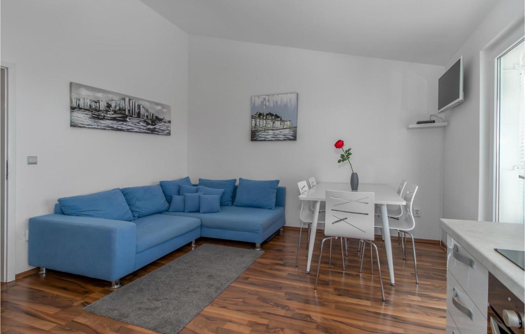 Stunning Apartment In Dramalj With House Sea View المظهر الخارجي الصورة